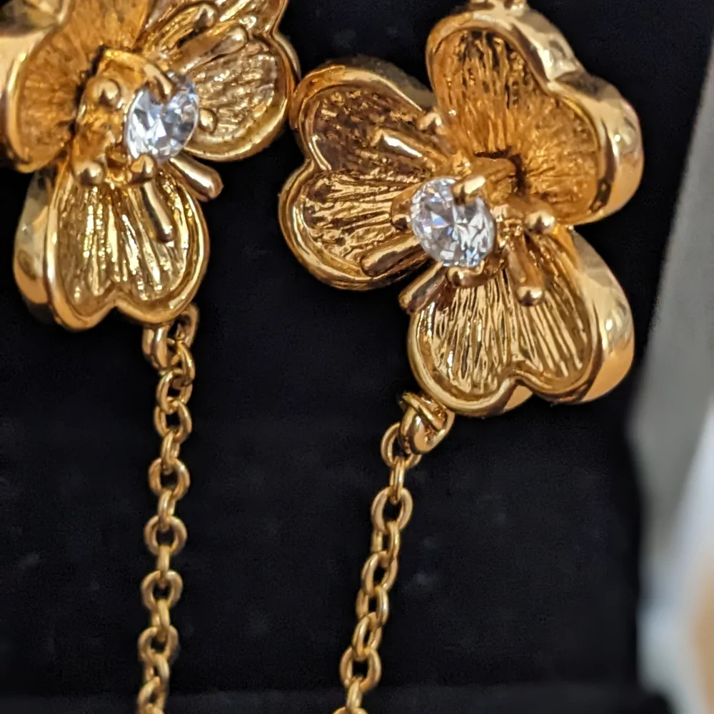 Gold Floral Necklace with Crystals Signed Nolan Miller - Picture 3 of 9
